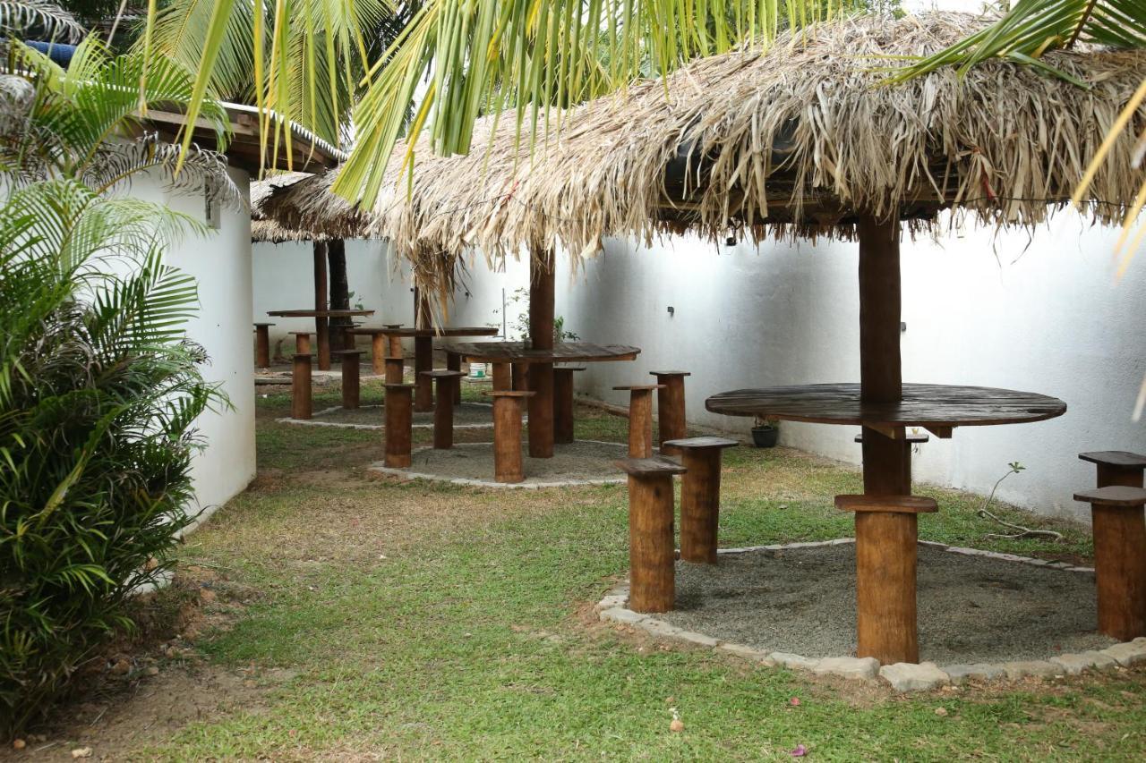 Sea Zone Resort Mirissa Dış mekan fotoğraf
